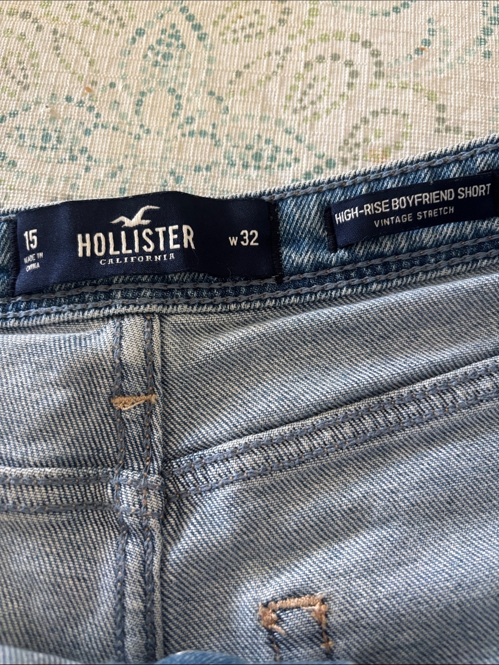 Hollister Blue Denim Shorts with White Floral Embroidery - Picture 5 of 5